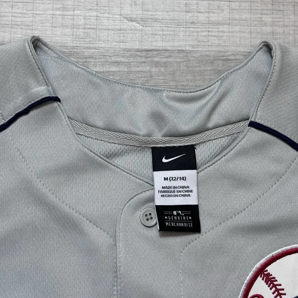 NEW Vintage Nike Youth New York Yankees Gray Baseball Jersey Size Medium (12/14)